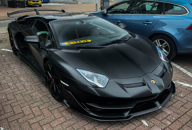 Lamborghini Aventador LP770-4 SVJ