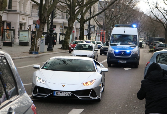 Lamborghini Huracán LP640-4 EVO