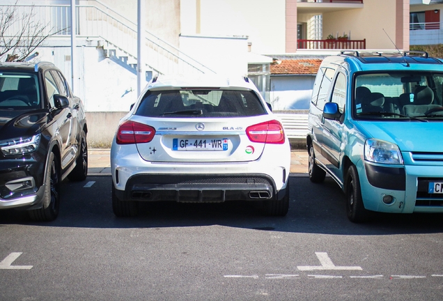 Mercedes-AMG GLA 45 X156