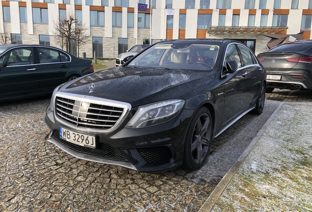 Mercedes-Benz S 63 AMG V222