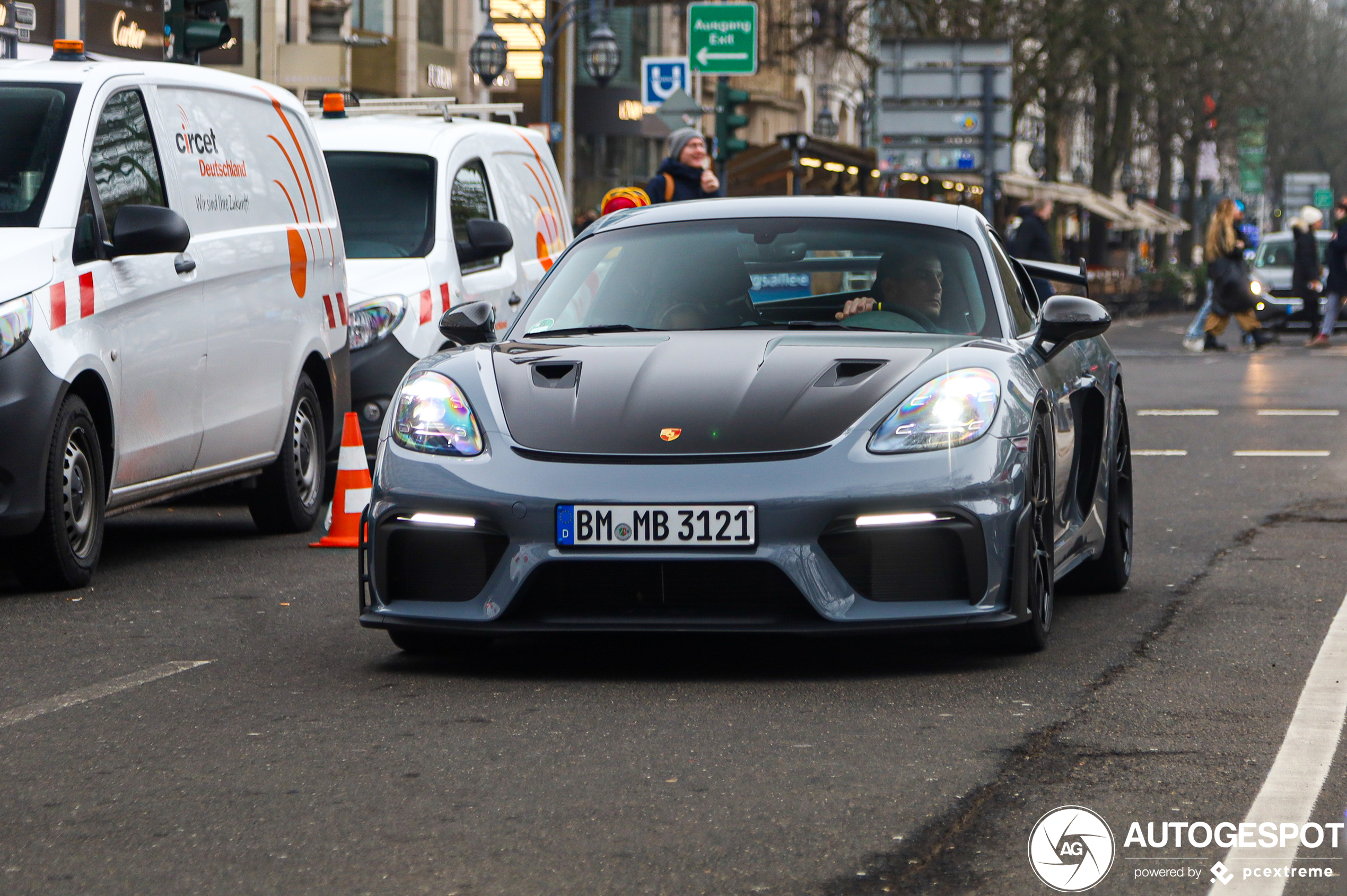 Porsche 718 Cayman GT4 RS Weissach Package