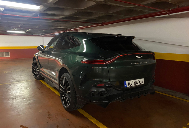 Aston Martin DBX707