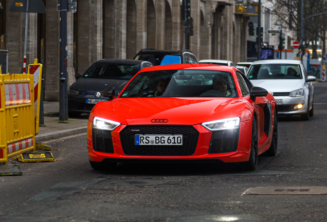 Audi R8 V10 Plus 2015