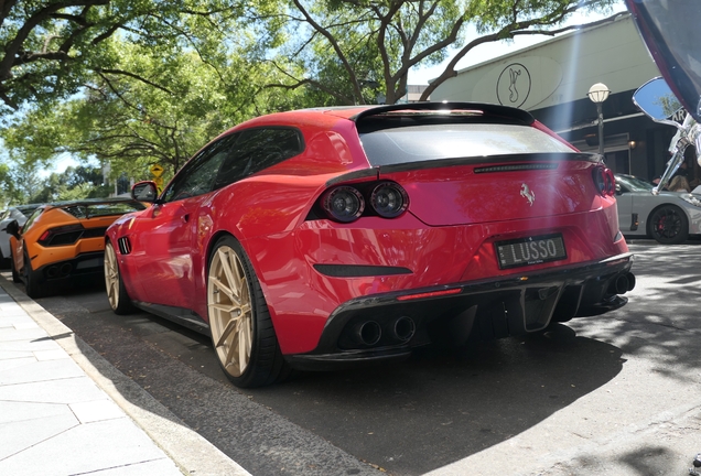 Ferrari GTC4Lusso Novitec Rosso