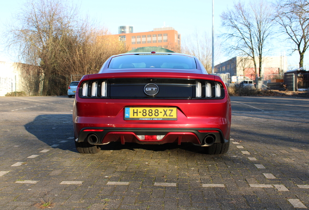 Ford Mustang GT 2015