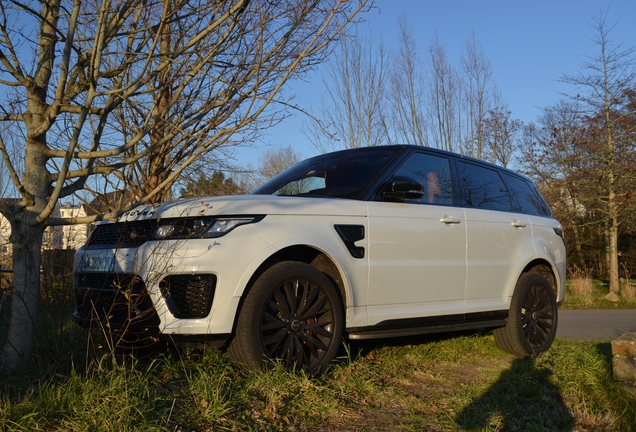 Land Rover Range Rover Sport SVR