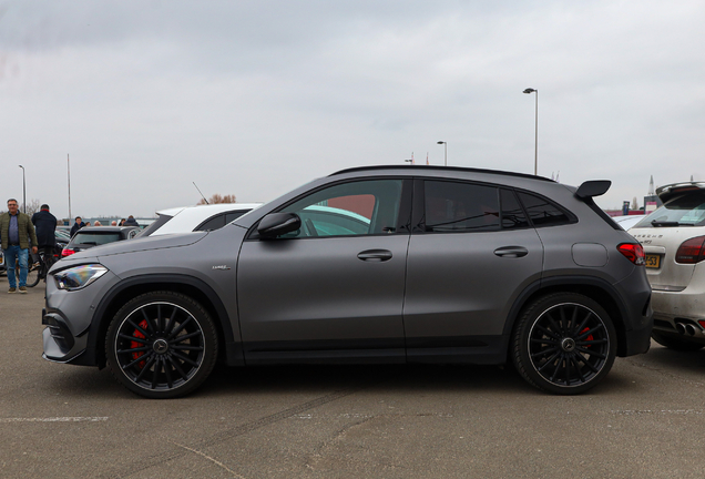 Mercedes-AMG GLA 45 S 4MATIC+ H247