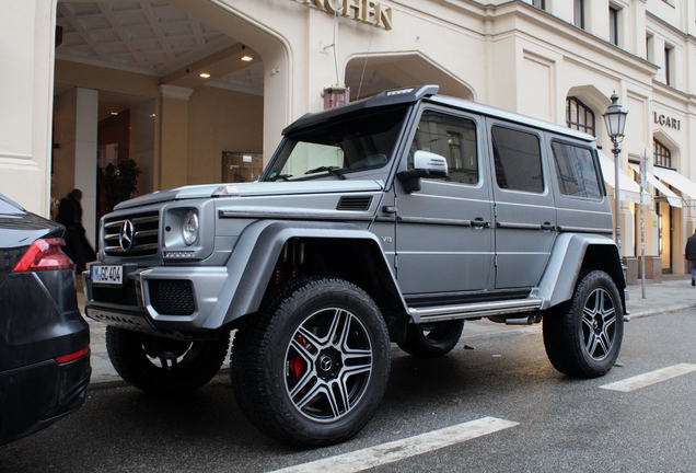 Mercedes-Benz G 500 4X4²