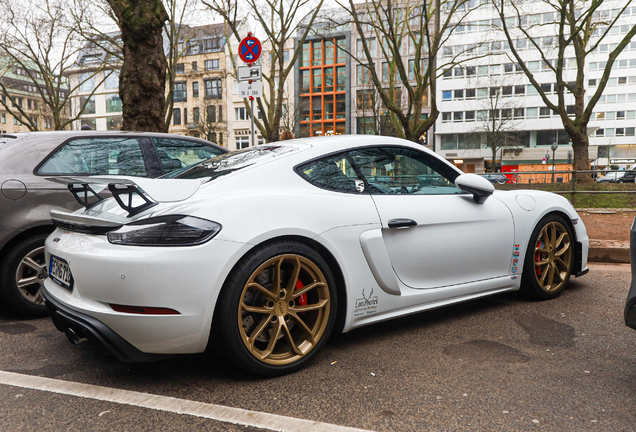 Porsche 718 Cayman GT4