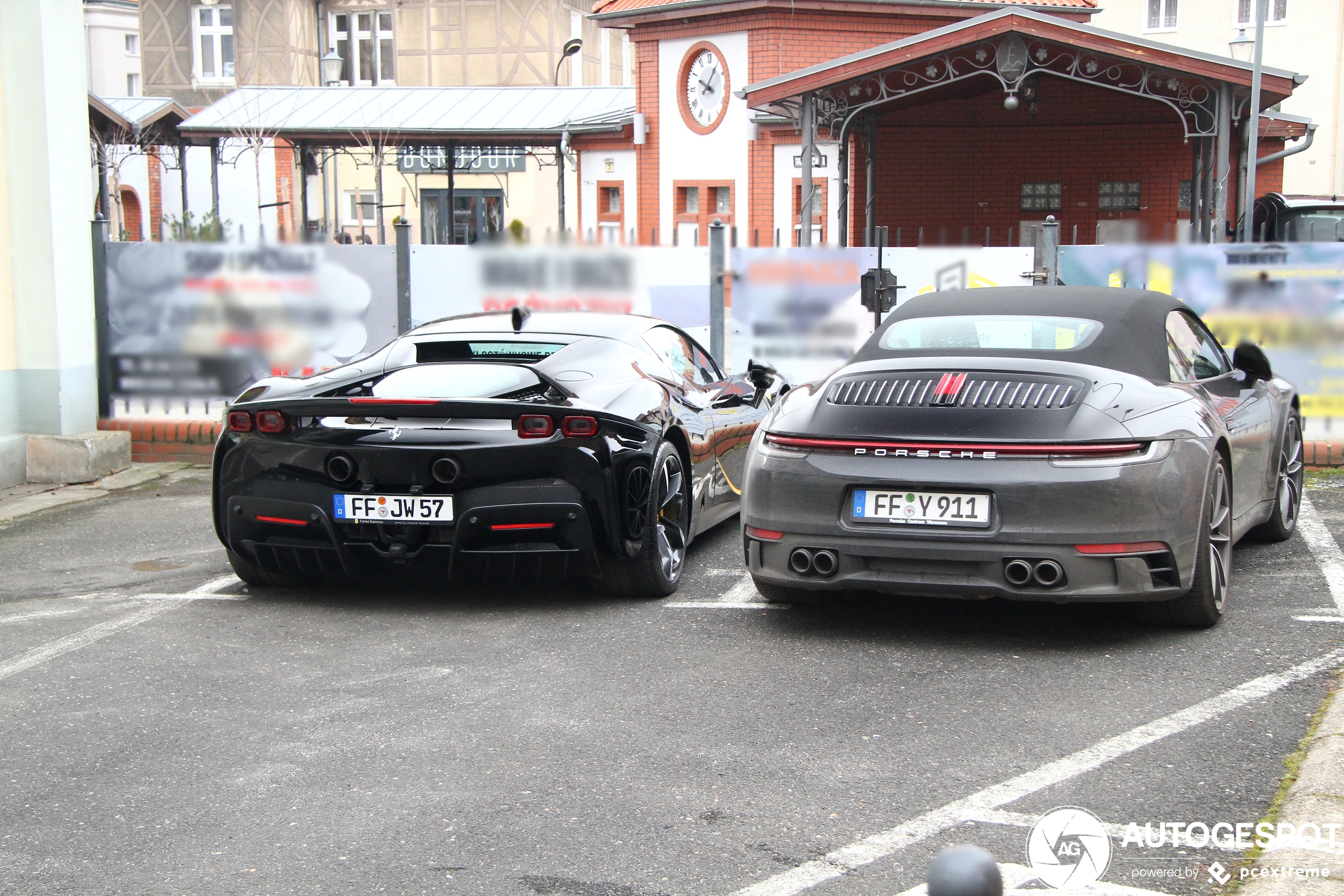 Porsche 992 Carrera 4S Cabriolet