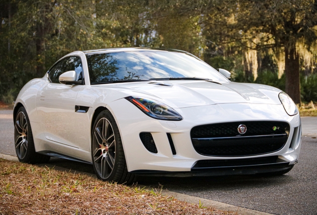 Jaguar F-TYPE R Coupé