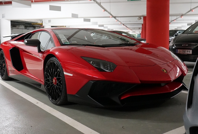 Lamborghini Aventador LP750-4 SuperVeloce