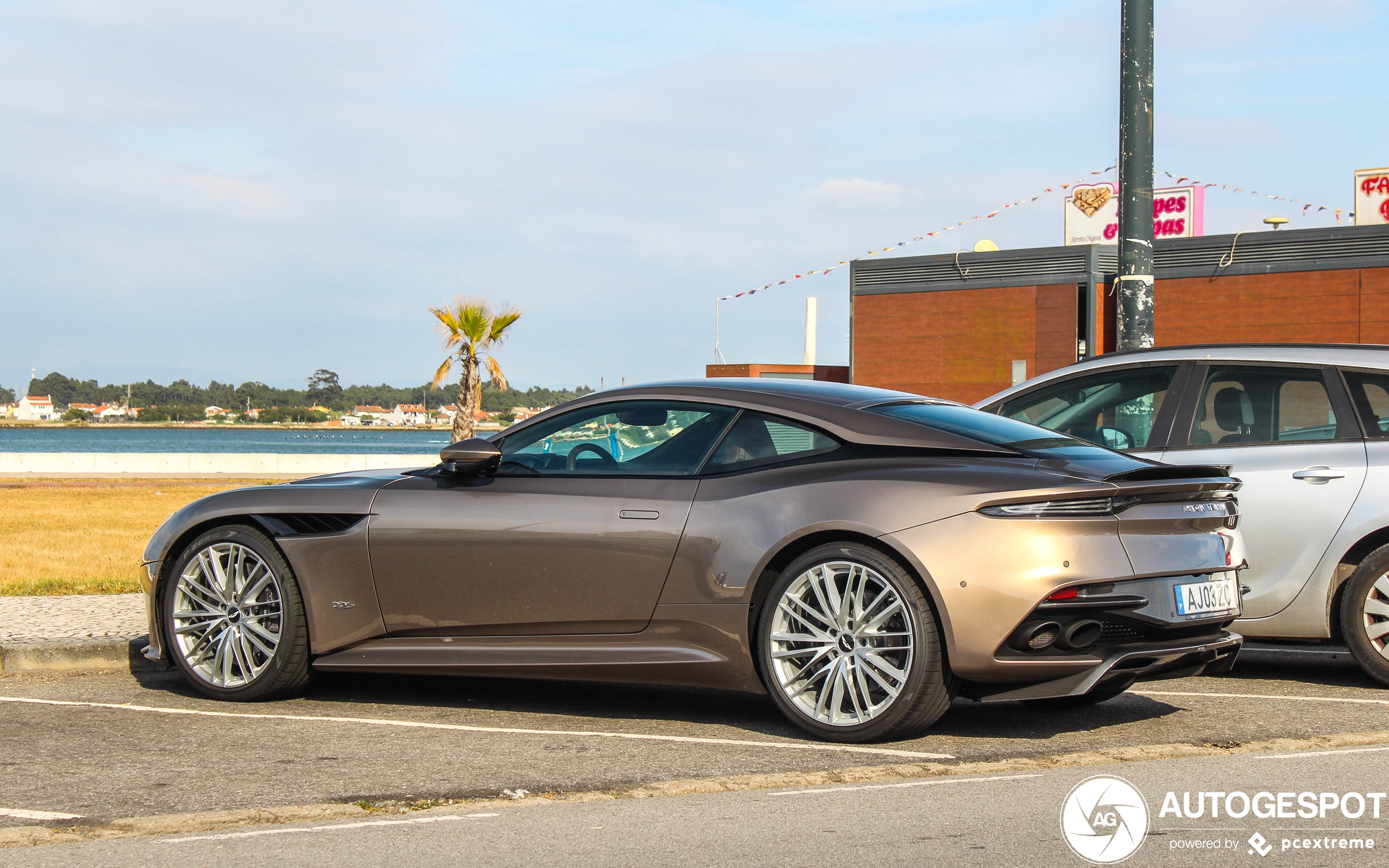 Aston Martin DBS Superleggera