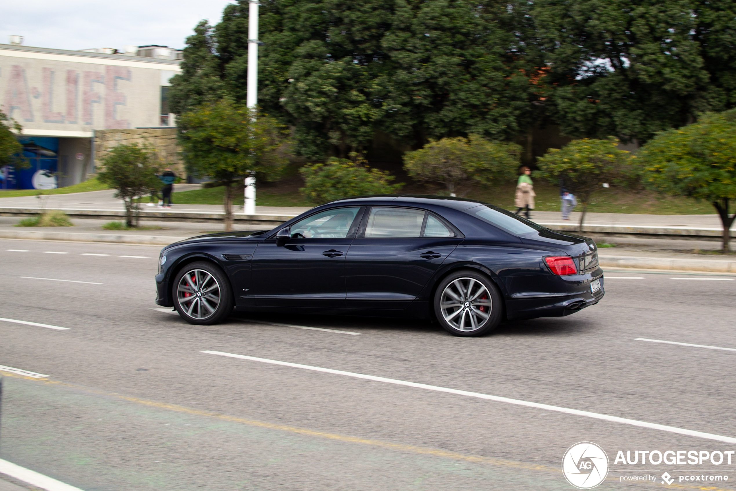 Bentley Flying Spur V8 2021