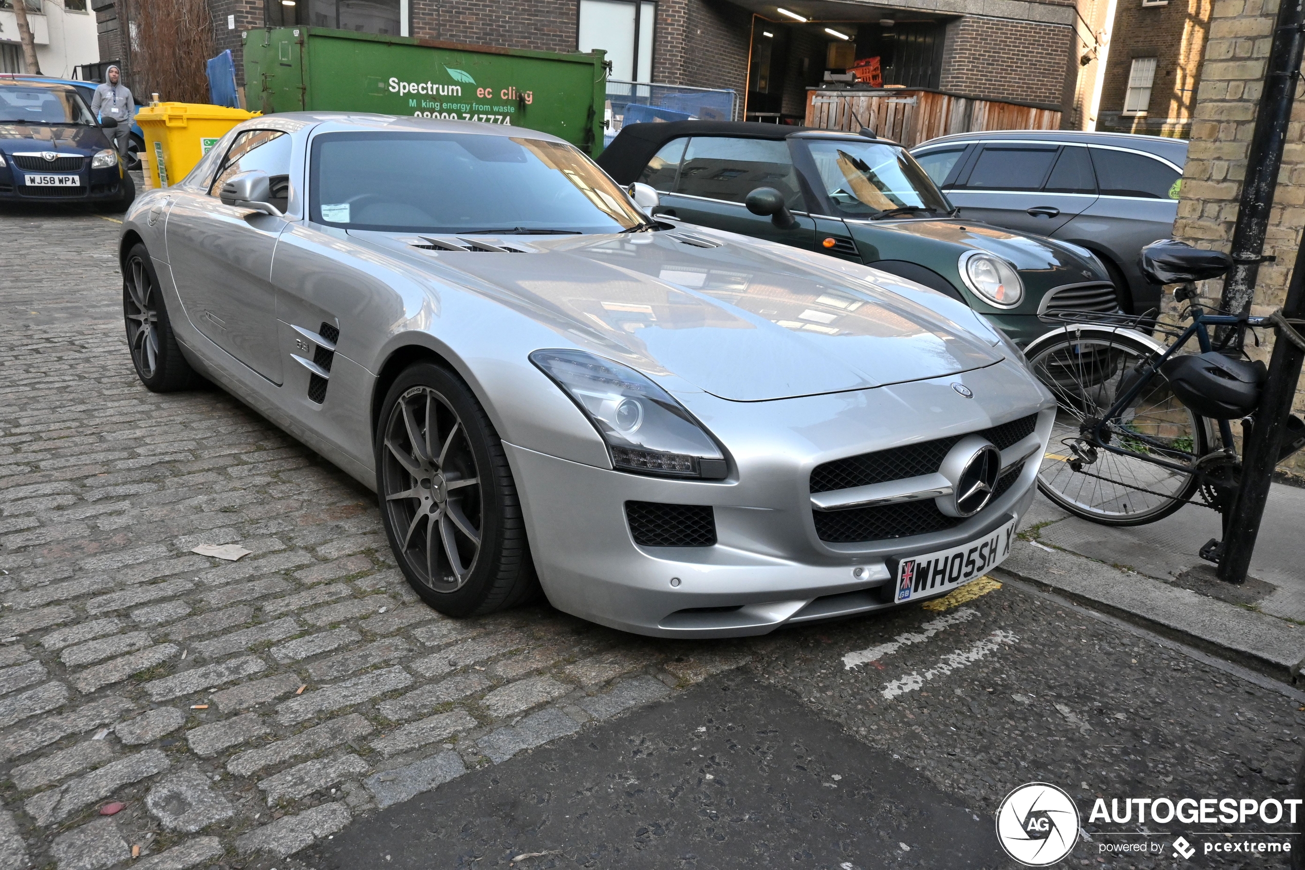 Mercedes-Benz SLS AMG