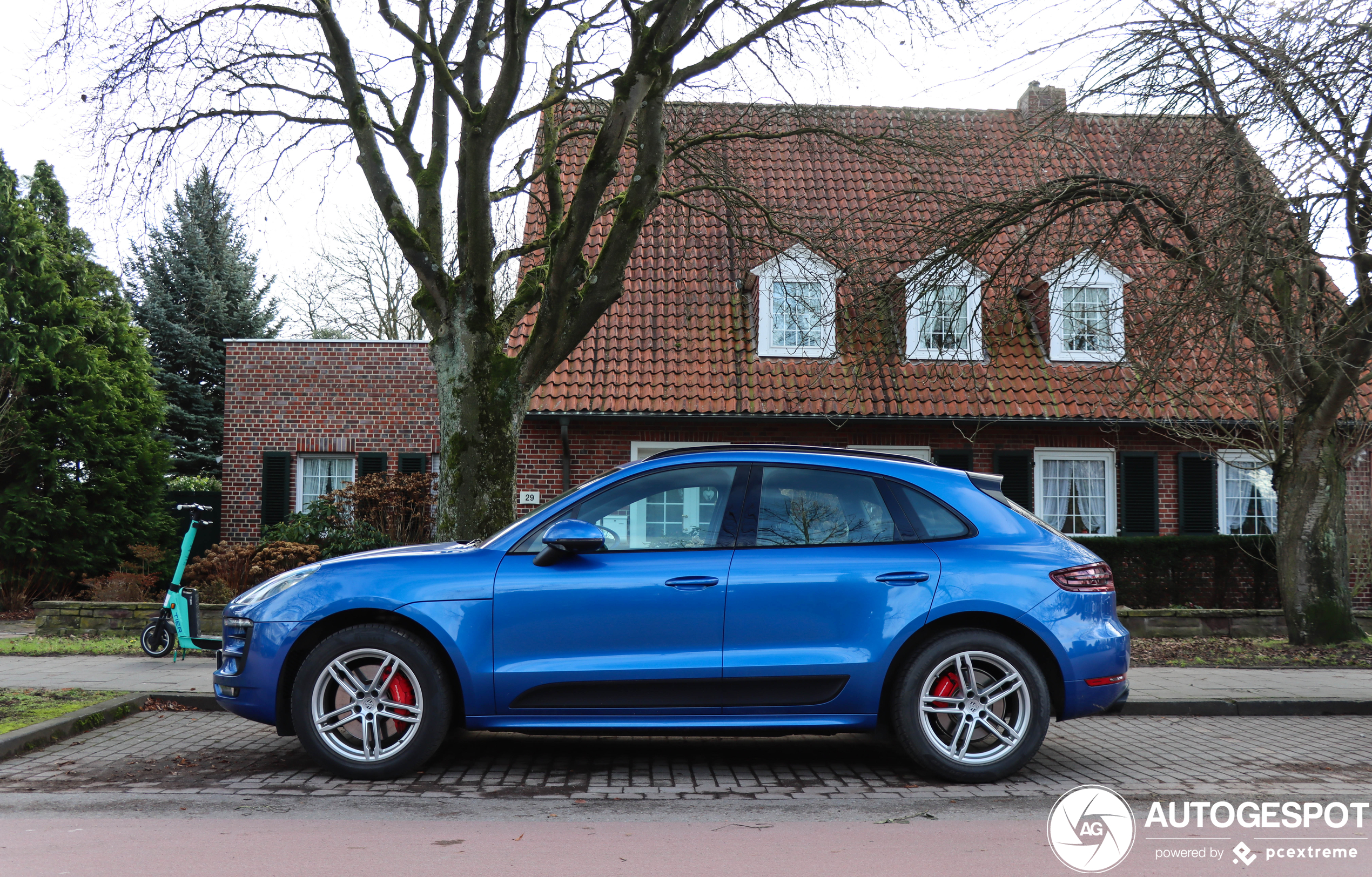 Porsche 95B Macan GTS