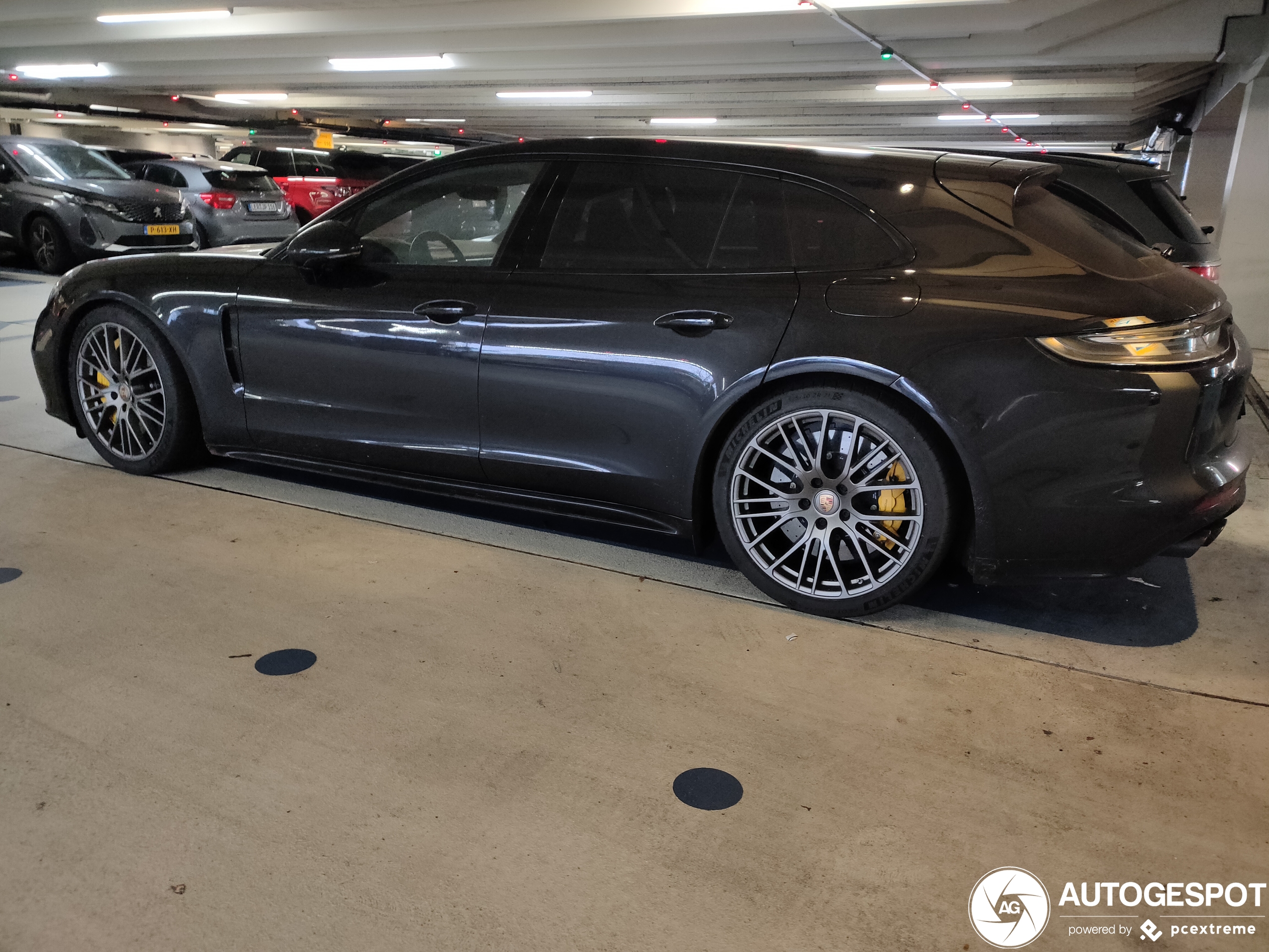 Porsche 971 Panamera Turbo S E-Hybrid Sport Turismo MkII