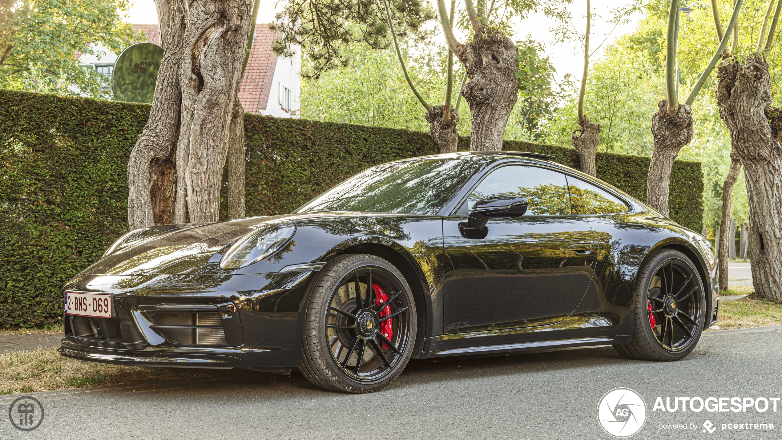 Porsche 992 Carrera 4 GTS