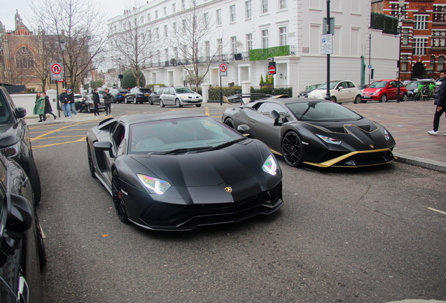 Lamborghini Aventador S LP740-4 Roadster