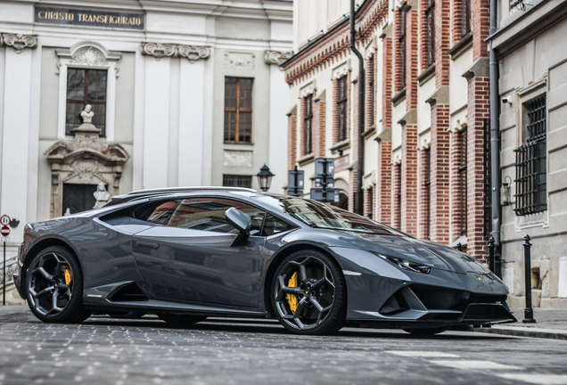 Lamborghini Huracán LP640-4 EVO