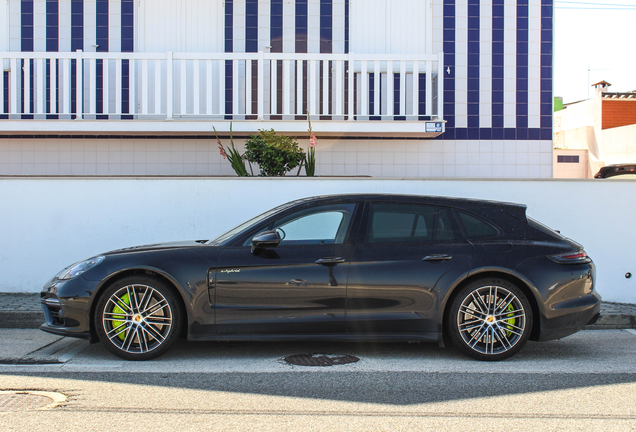 Porsche 971 Panamera Turbo S E-Hybrid Sport Turismo