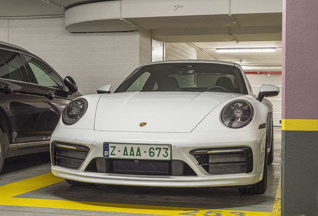 Porsche 992 Carrera 4S