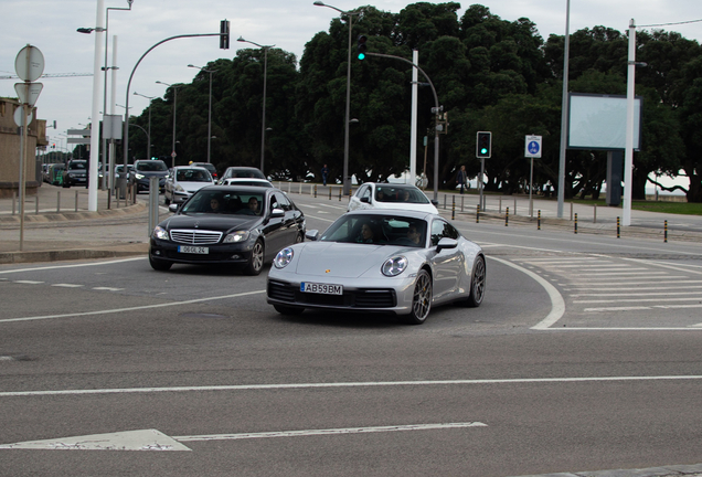 Porsche 992 Carrera 4S