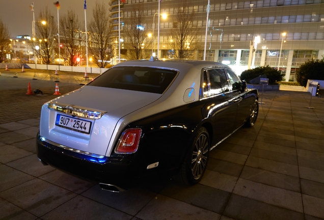 Rolls-Royce Phantom VIII EWB