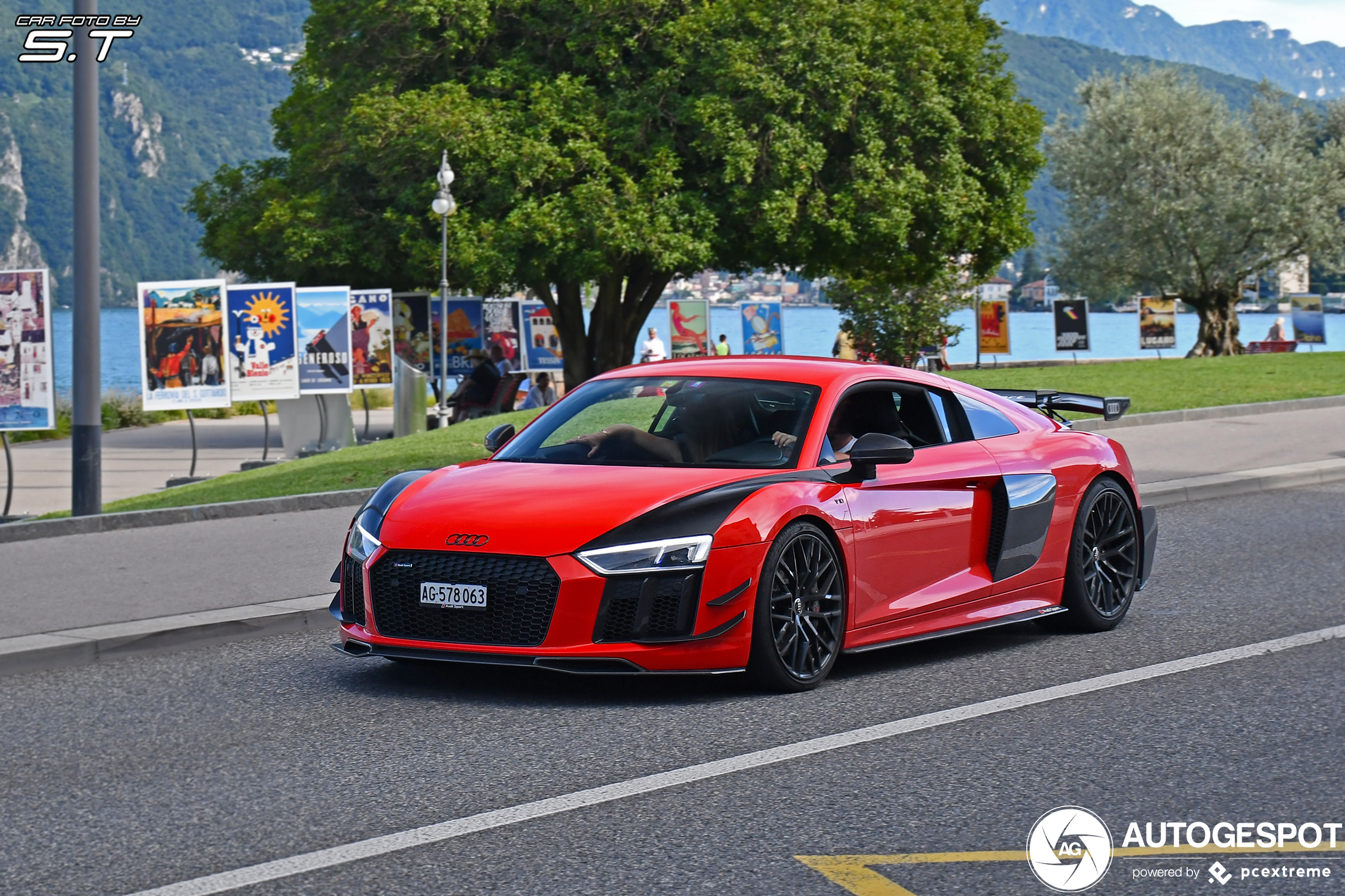 Audi R8 V10 Plus 2015