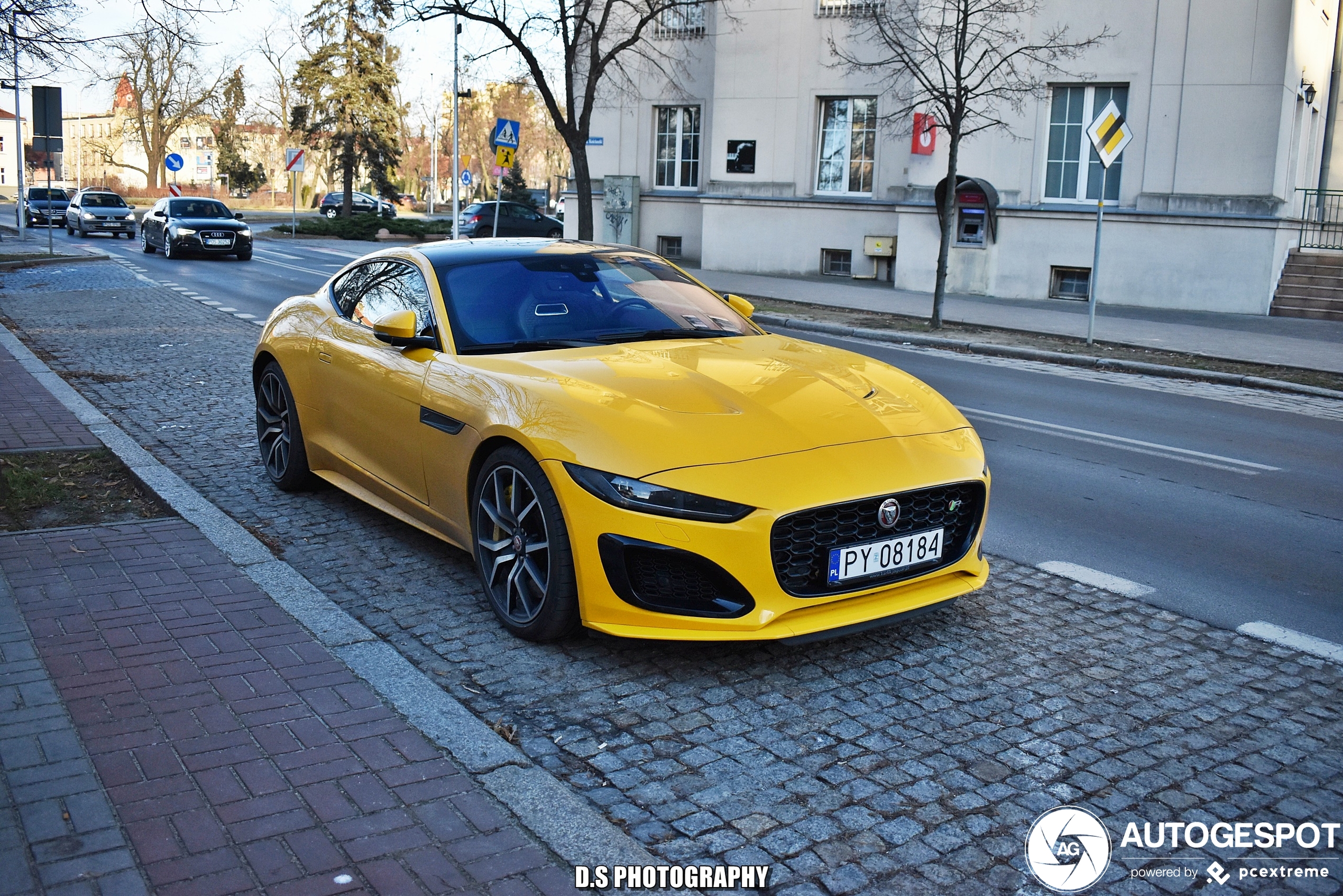 Jaguar F-TYPE R Coupé 2020