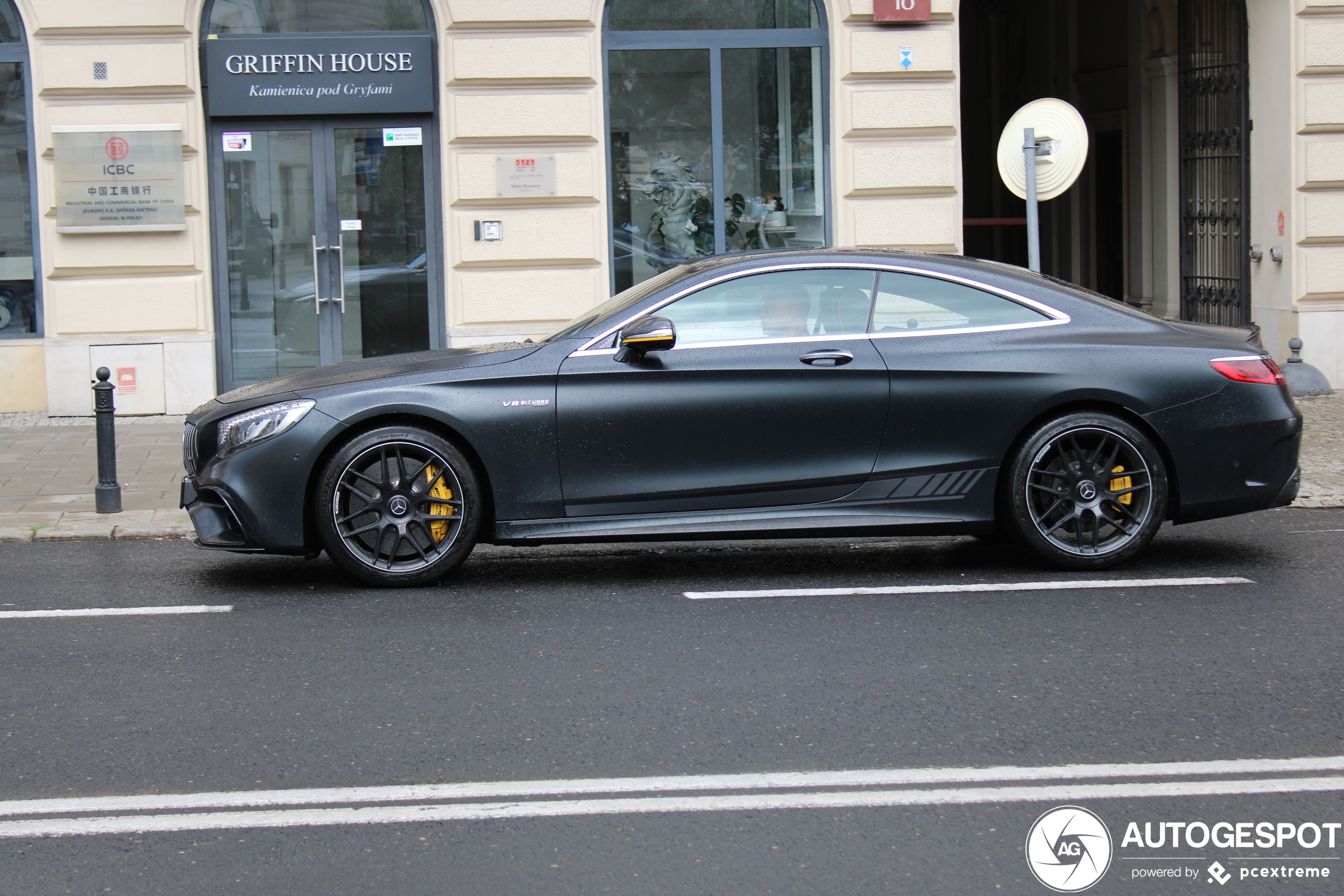 Mercedes-AMG S 63 Coupé C217 2018 Yellow Night Edition