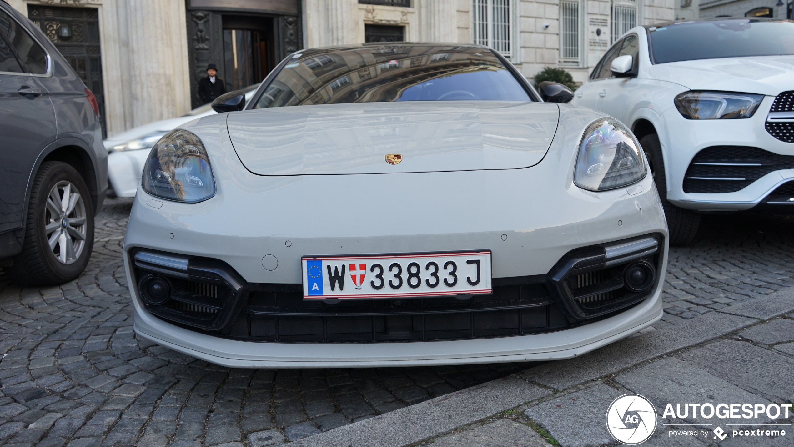 Porsche 971 Panamera Turbo S E-Hybrid Executive