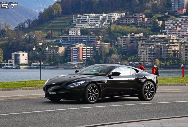 Aston Martin DB11