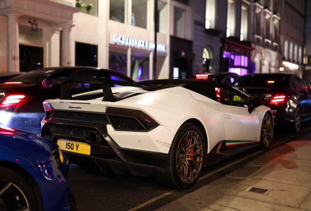 Lamborghini Huracán LP640-4 Performante Spyder