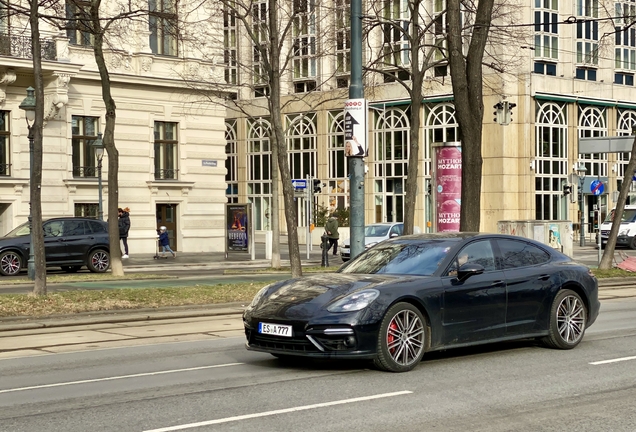 Porsche 971 Panamera Turbo