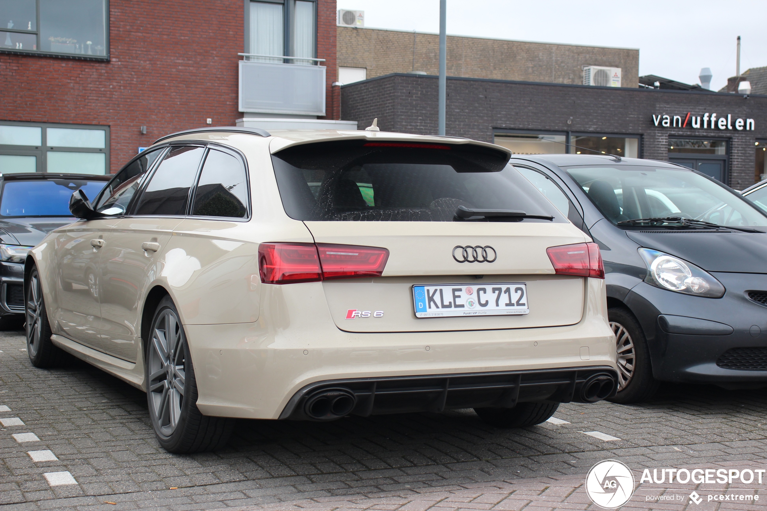 Audi RS6 Avant C7 2015