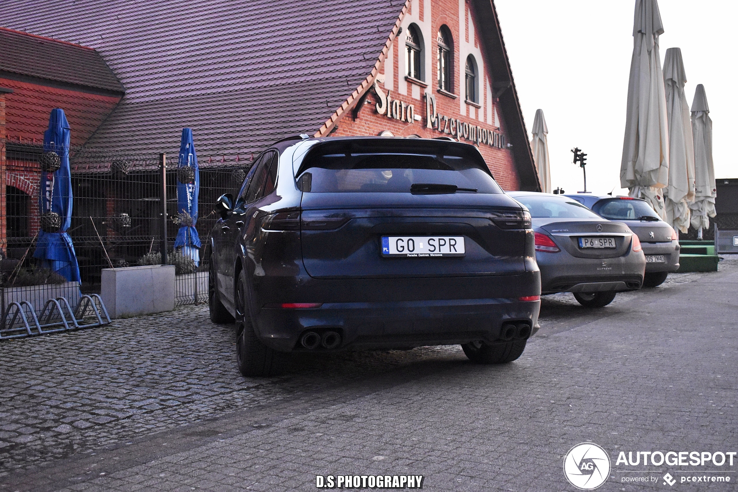 Porsche 9YA Cayenne GTS