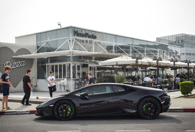 Lamborghini Huracán LP640-4 EVO