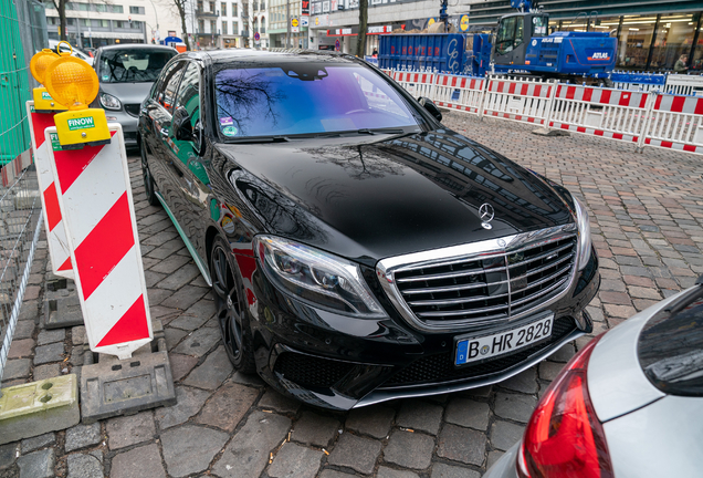 Mercedes-AMG S 63 V222