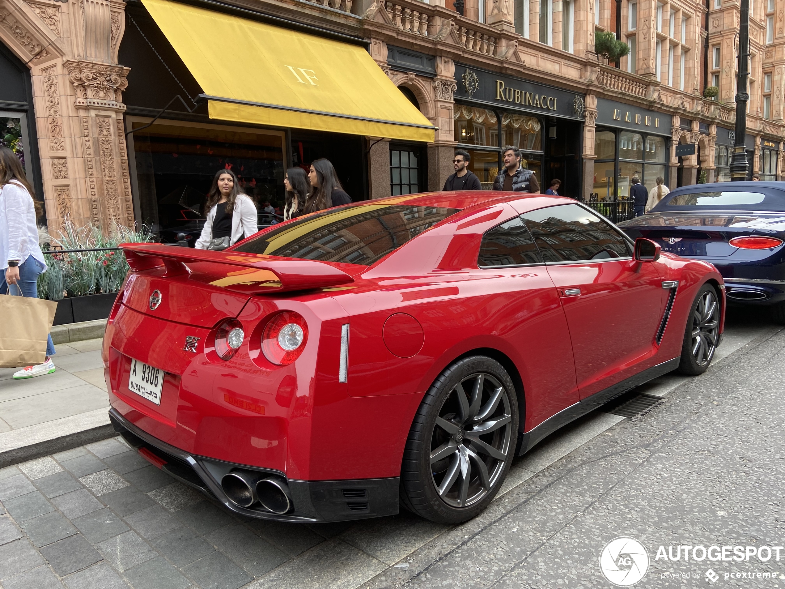 Nissan GT-R 2012