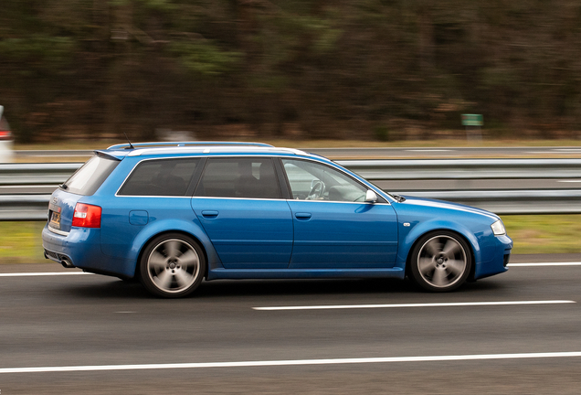 Audi RS6 Avant C5