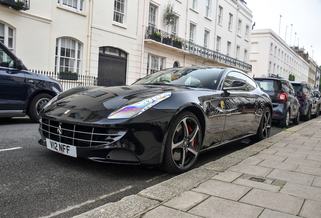 Ferrari FF