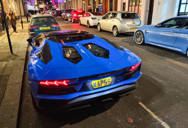 Lamborghini Aventador S LP740-4 Roadster