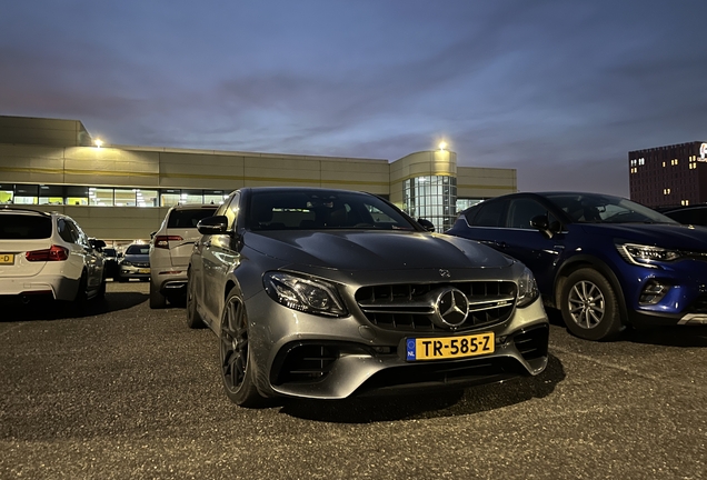 Mercedes-AMG E 63 S W213