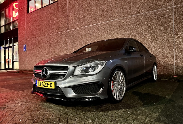 Mercedes-Benz CLA 45 AMG C117