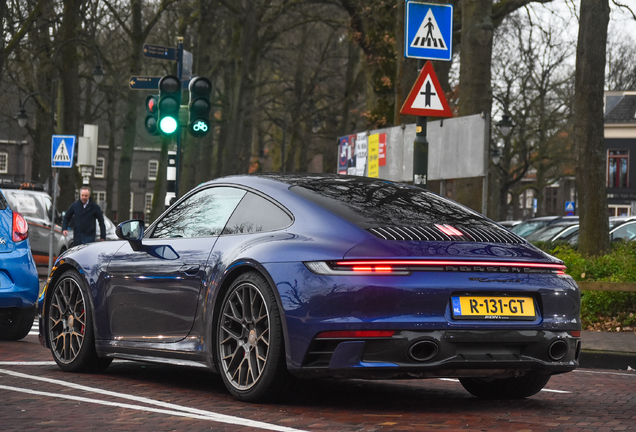 Porsche 992 Carrera 4S