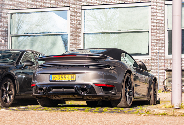 Porsche 992 Turbo S Cabriolet