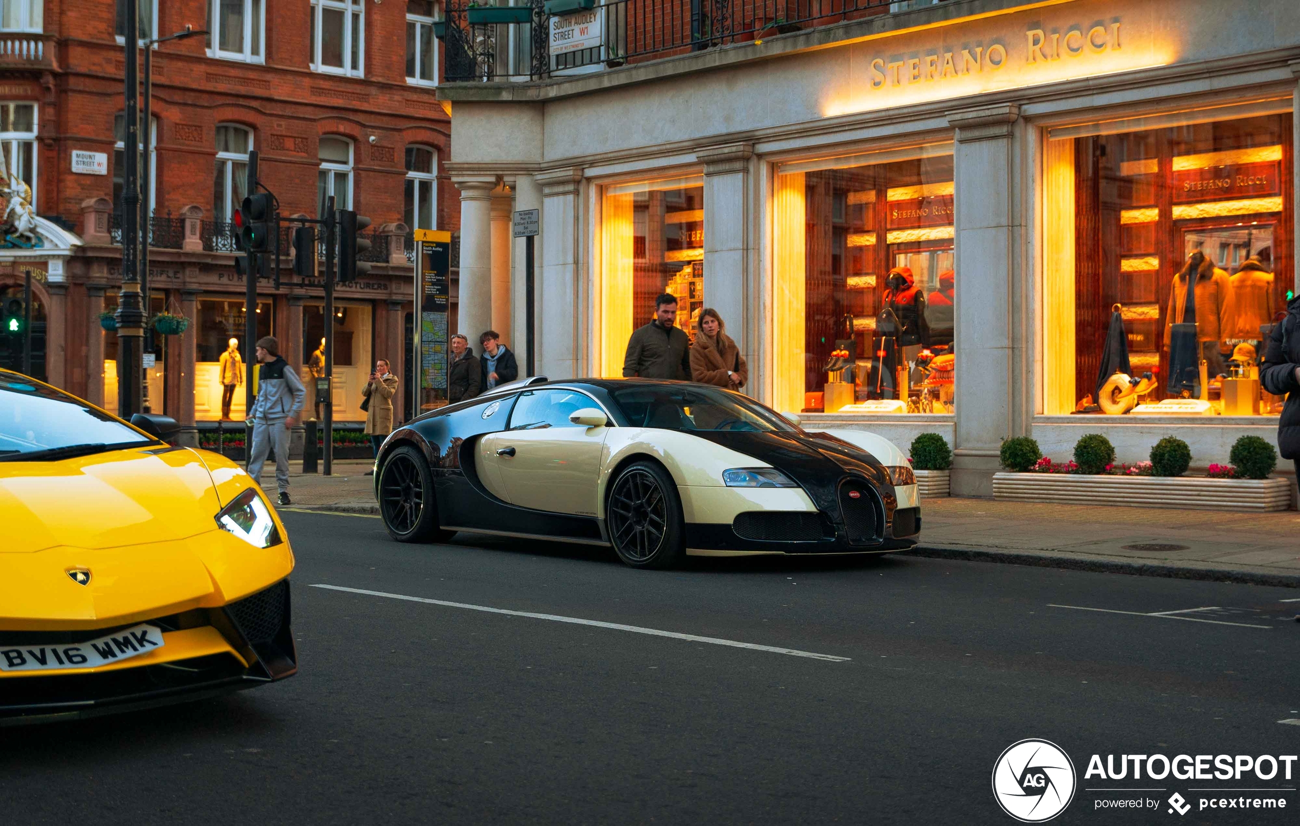 Bugatti Veyron 16.4