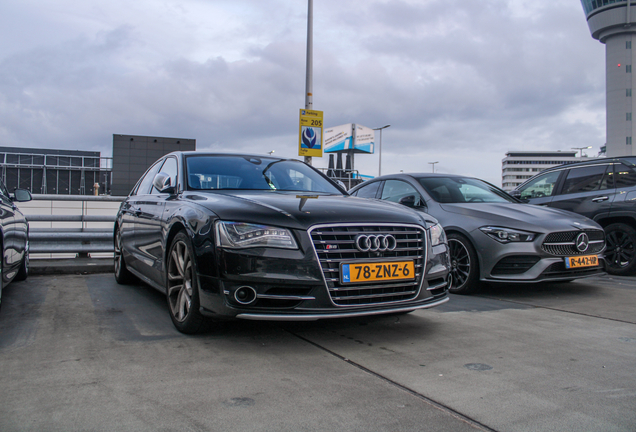 Audi S8 D4