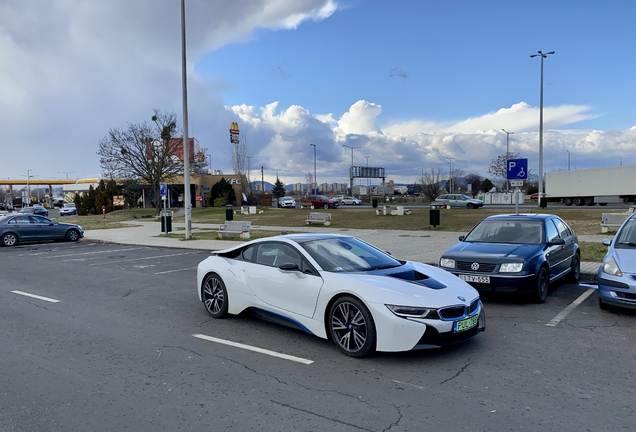 BMW i8